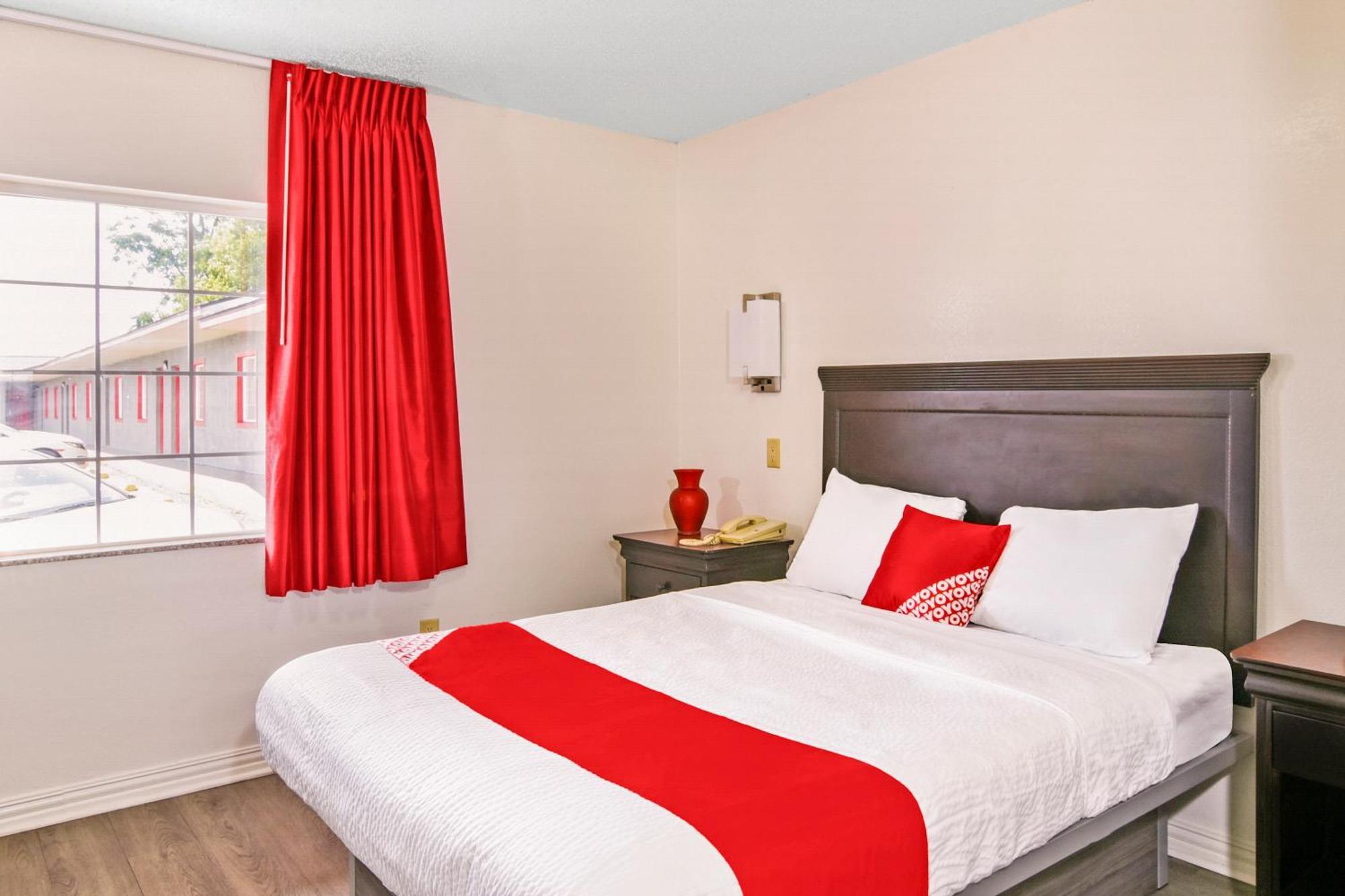 Oyo Hotel كيلين المظهر الخارجي الصورة
